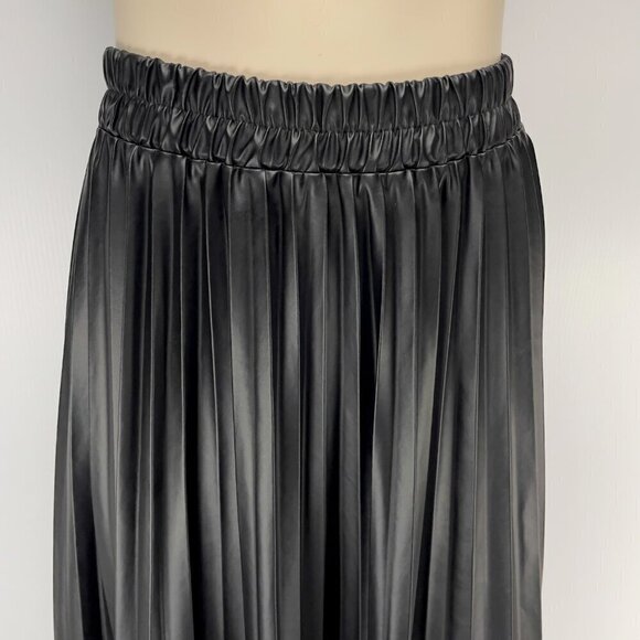 3.3 Fieldtrip Winter PU Leather Pleated Long High Waist Midi Skirt - Picture 7 of 10